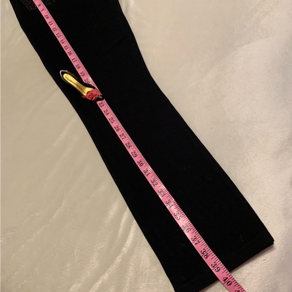 NYDJ black SAMANTHA 98% cotton slim size 4 NWT with subtle beading on po… - Picture 9 of 13